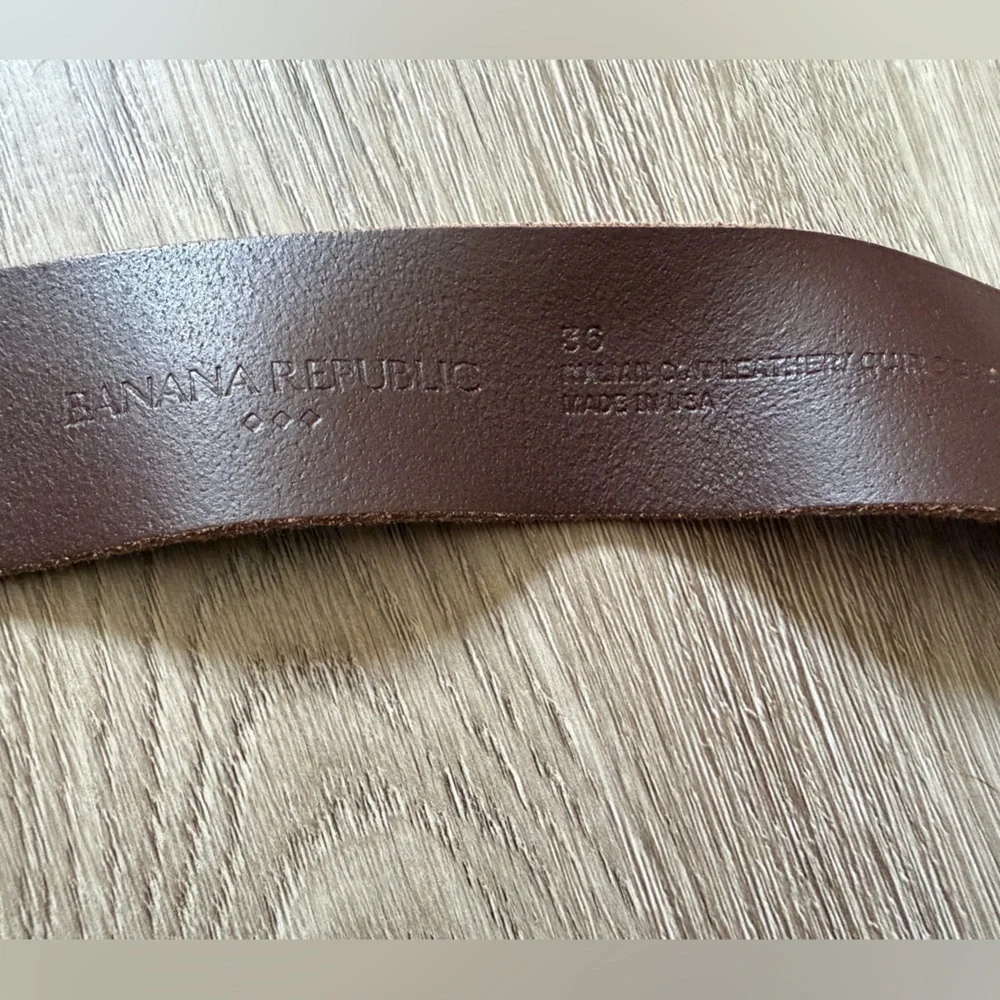 Banana Republic Dark Brown Leather Belt